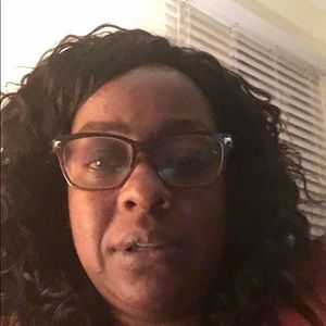 Meet your Posher, Regina